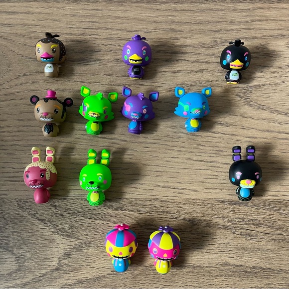 Funko Toys Lot Of 2 Funko Five Nights At Freddys Pocket Pop Mini